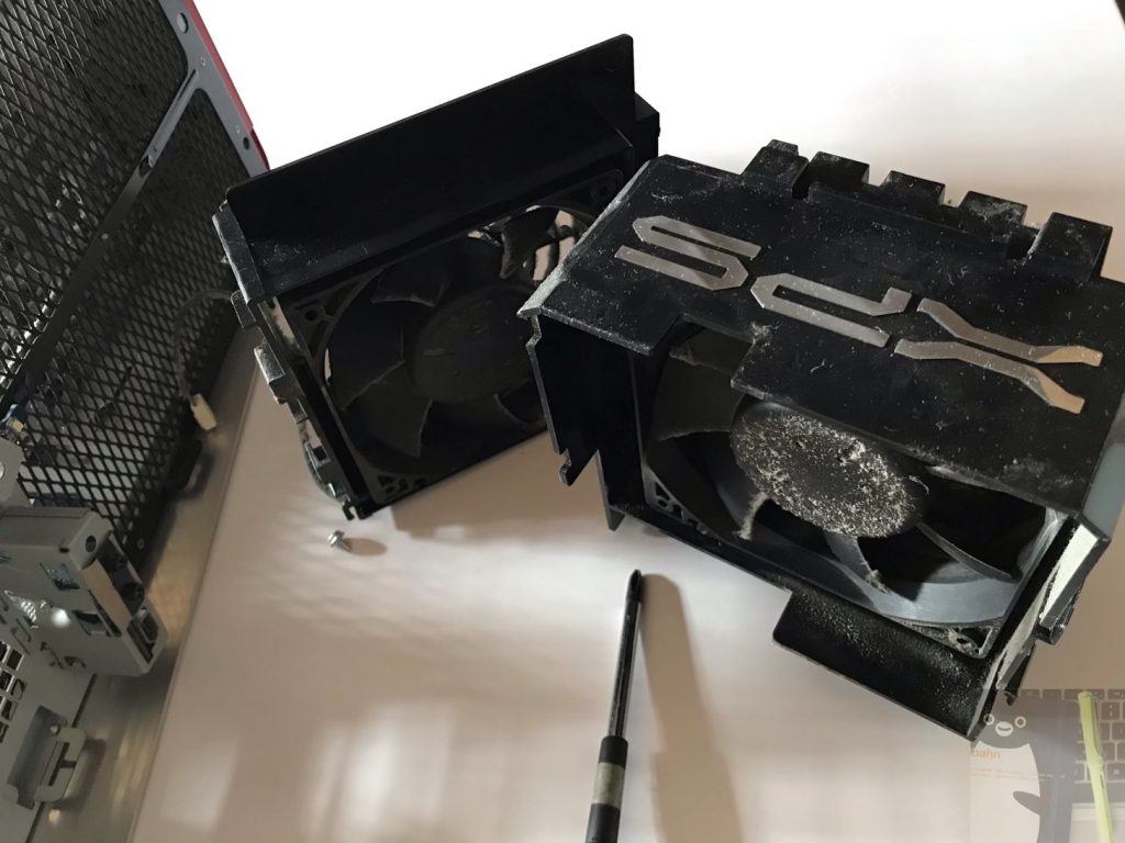 XPS 630i ホコリまみれの冷却用ファン