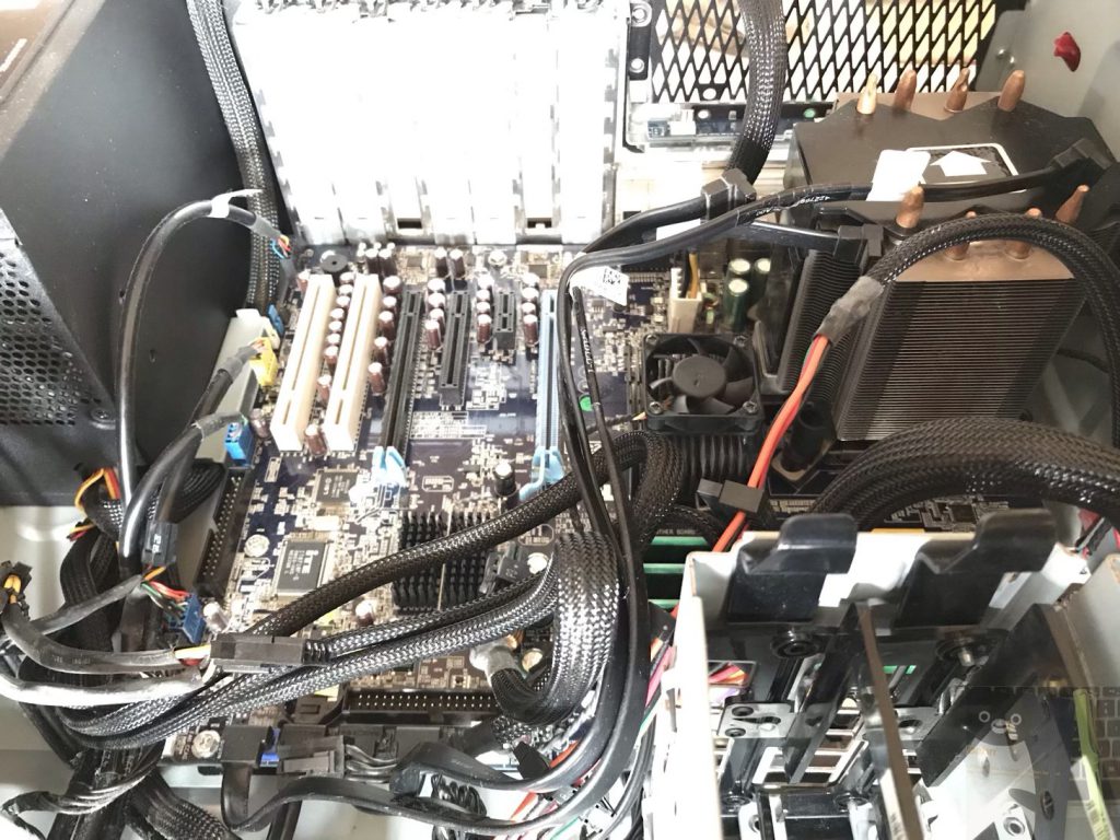 XPS 630i 筐体内のホコリを掃除