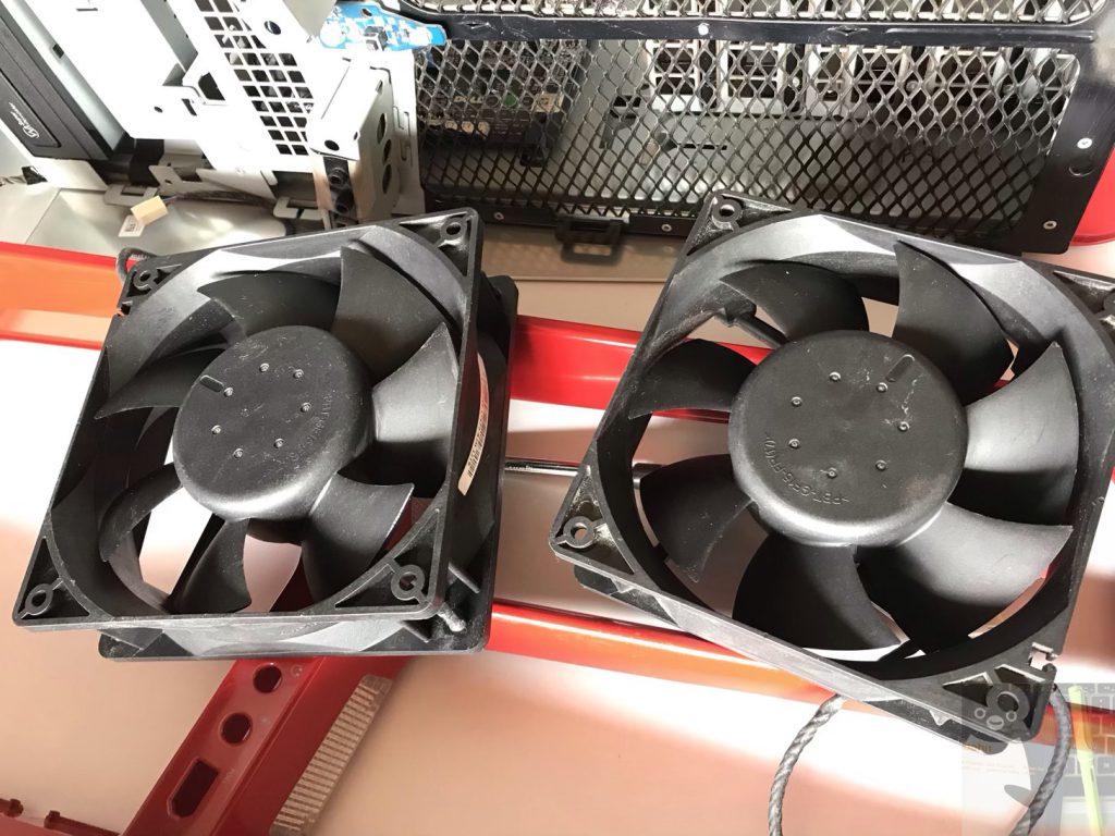 XPS 630i 冷却用ファンのホコリを掃除